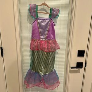 Mermaid‎ costume